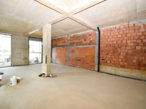 Izdavanje, poslovni prostor, 105m², City Kvart, Podgorica - image 2