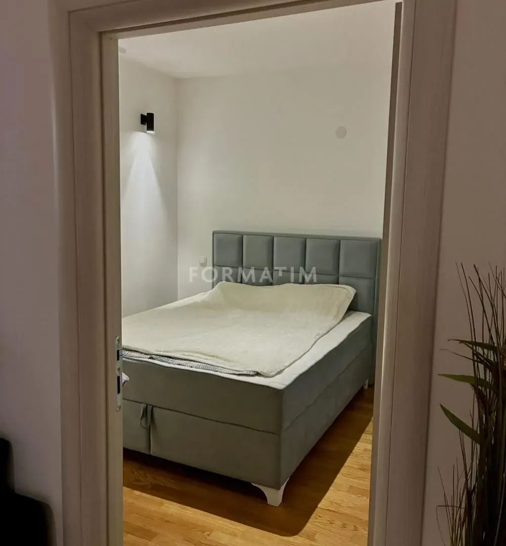 Izdavanje, dvosoban stan, 41m², Šumice, Beograd