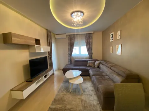 Rent, one bedroom apartment, 50m², City Kvart, Podgorica - image 8