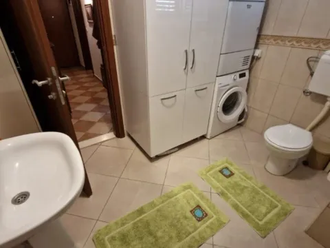 Izdavanje, kuća, 94m², Masline, Podgorica - image 9