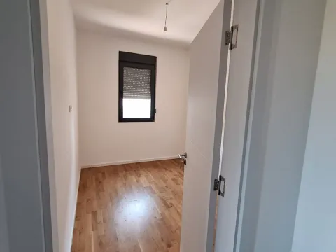 Sale, two bedroom apartment, 64m², Tološi, Podgorica - image 8