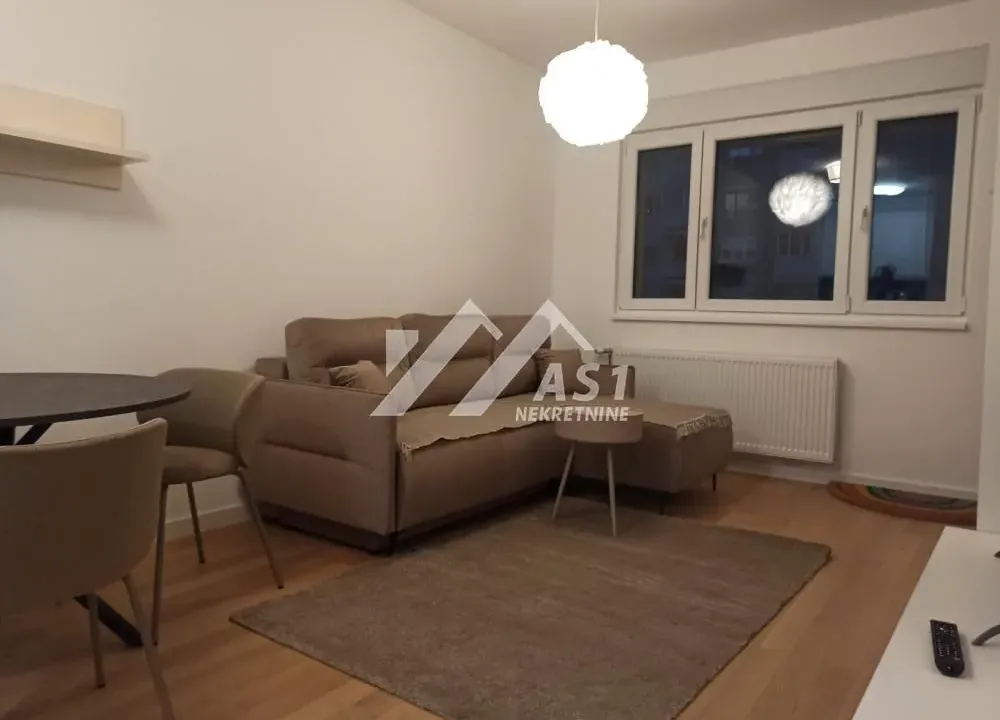 Izdavanje, jednosoban stan, 42m², Novi Sad Sve Podlokacije, Novi Sad