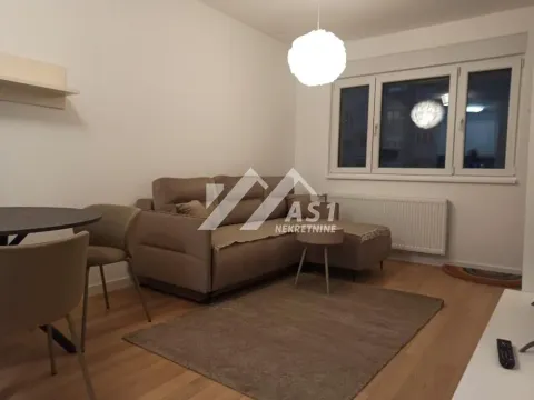 Izdavanje, jednosoban stan, 42m², Novi Sad Sve Podlokacije, Novi Sad - image 1