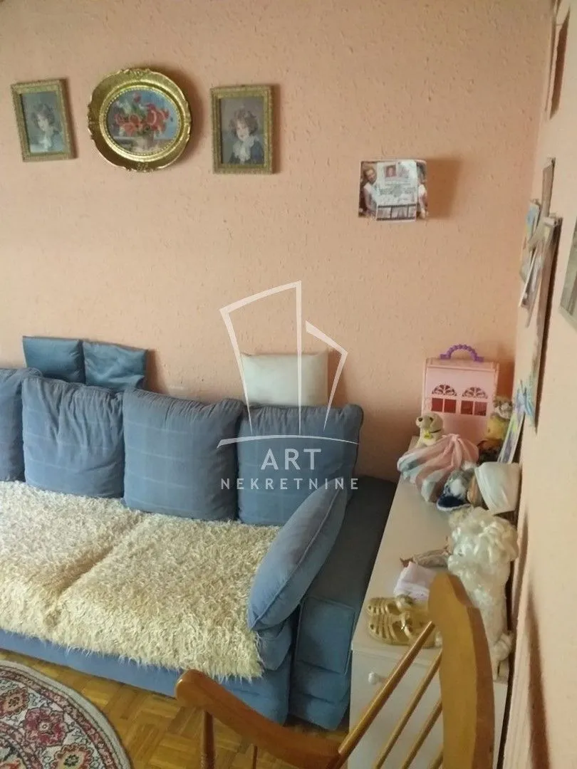 Prodaja, kuća, 275m², Zvezdarska Šuma, Zvezdara Sve Podlokacije