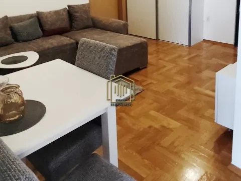 Rent, one bedroom apartment, 36m², Stari Aerodrom, Podgorica - image 2