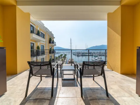 Prodaja, dvosoban stan, 178m², Porto Montenegro, Tivat - image 8