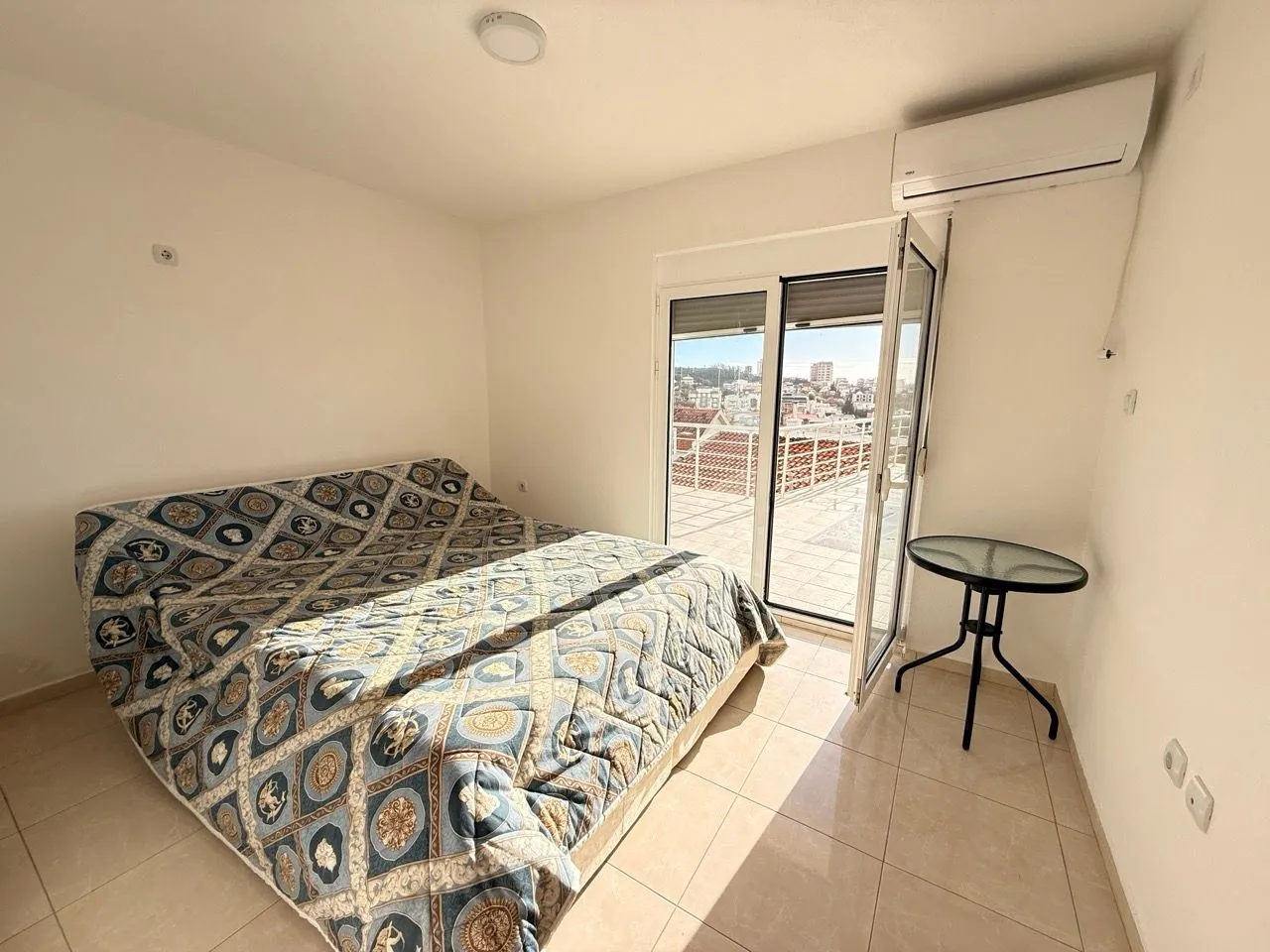 Prodaja, kuća, 207m², Pečurice, Bar