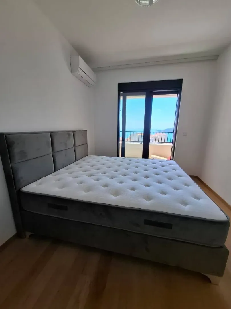 Sale, two bedroom apartment, 71m², Bečići, Budva