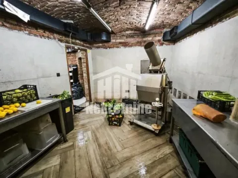 Sale, office space, 82m², Stari Grad, Beograd