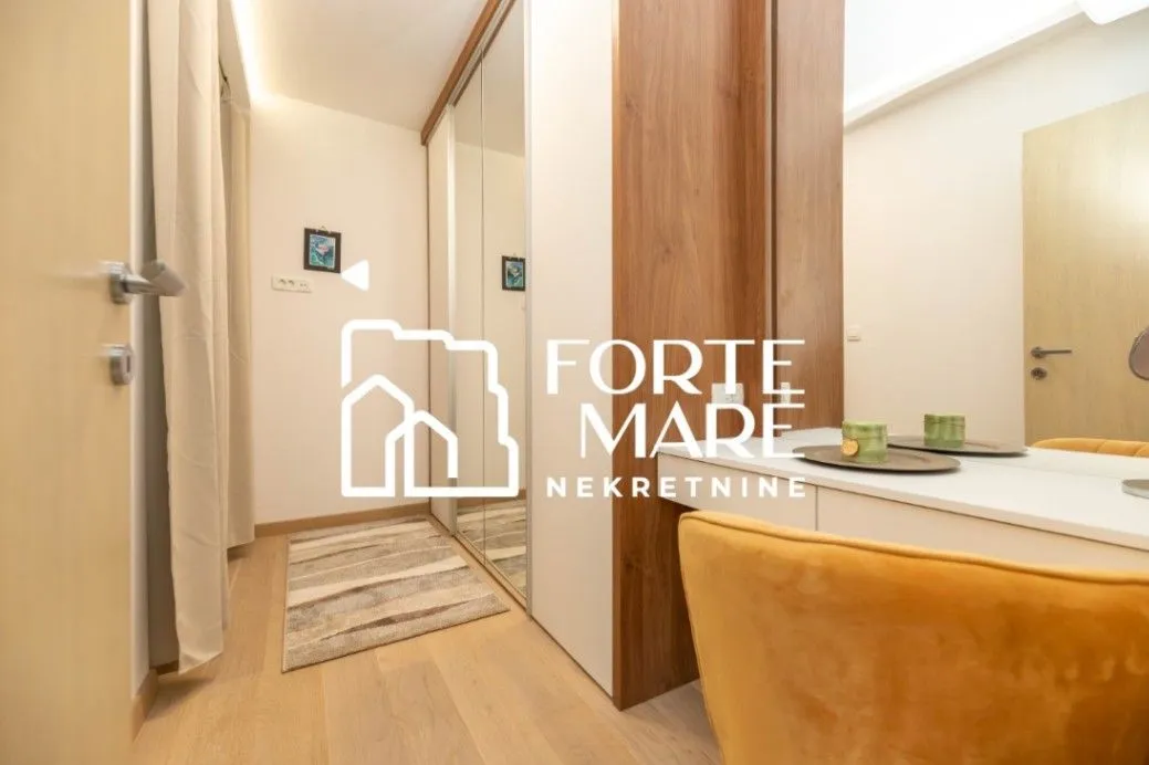 Prodaja, trosoban stan, 122m², Đenovići, Herceg Novi