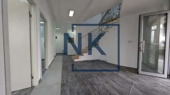 Rent, office space, 160m², 1 maj, Podgorica