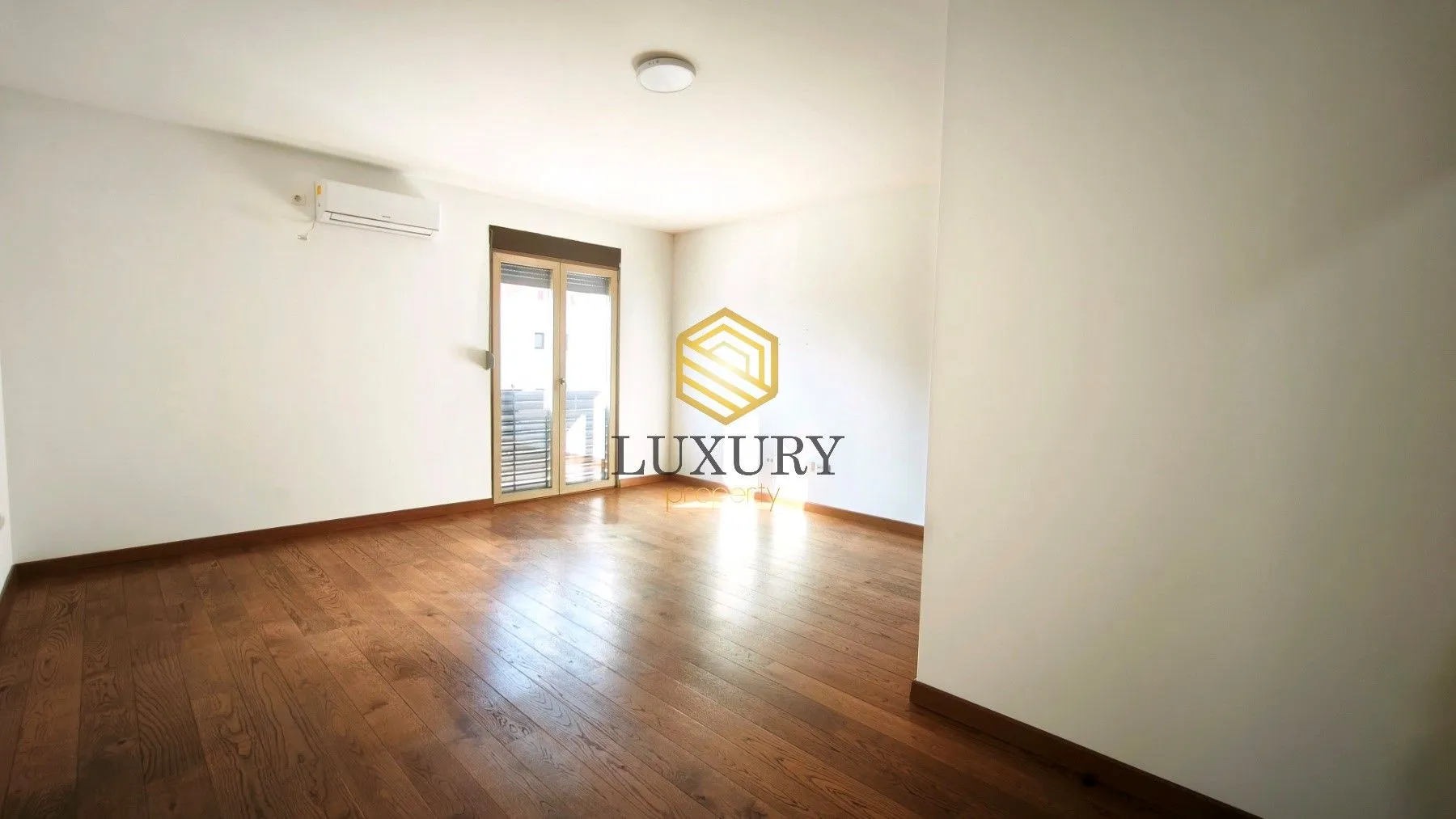 Rent, two bedroom apartment, 56m², City Kvart, Podgorica