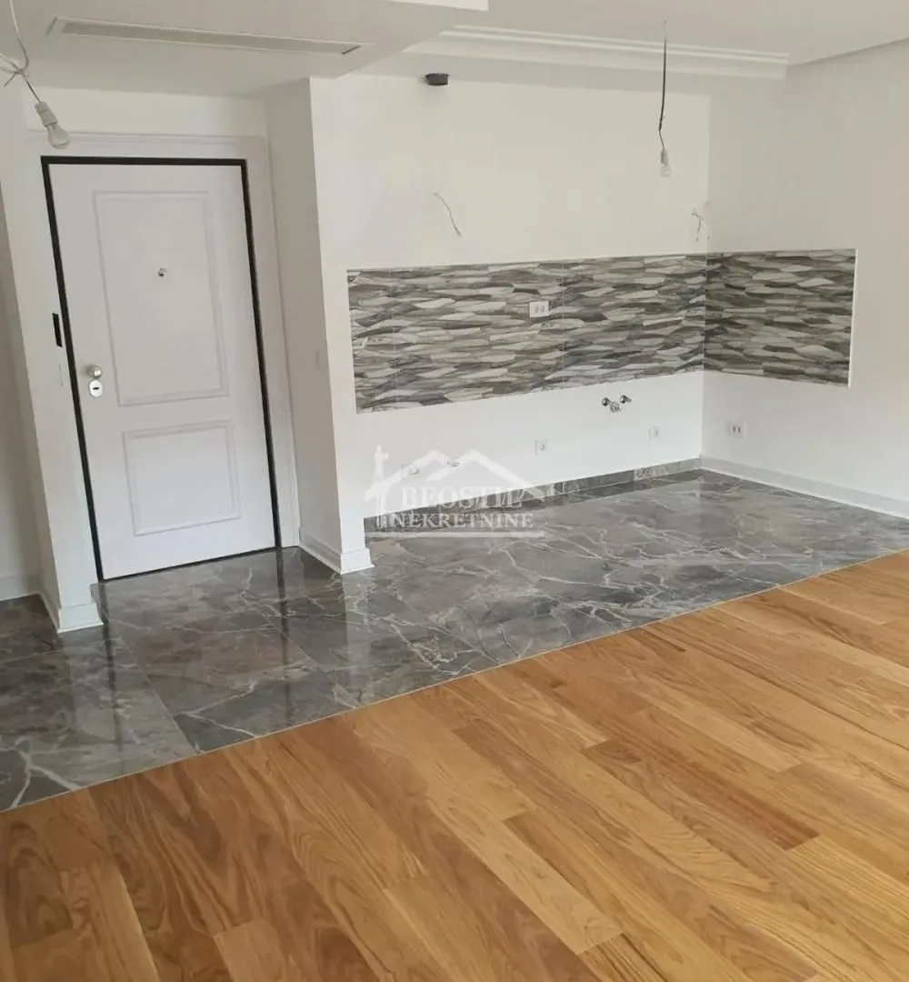 Rent, office space, 77m², Slavujev Venac, Zvezdara Sve Podlokacije