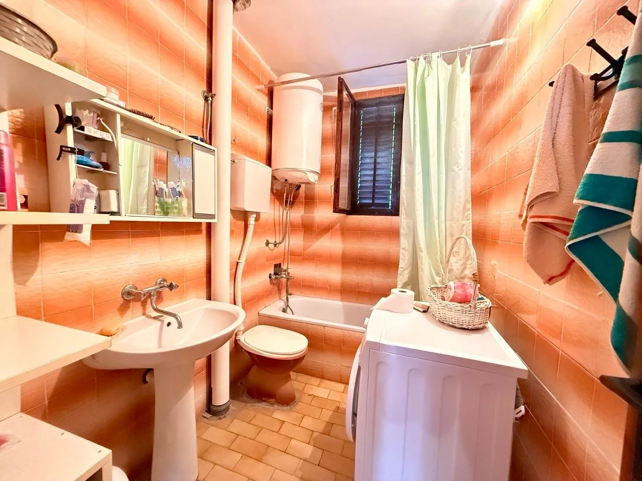 Prodaja, kuća, 216m², Donji Štoj, Ulcinj