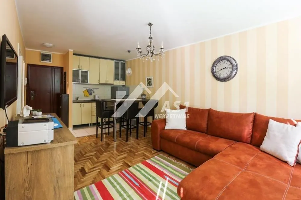 Rent, one bedroom apartment, 38m², Grbavica, Novi Sad Sve Podlokacije