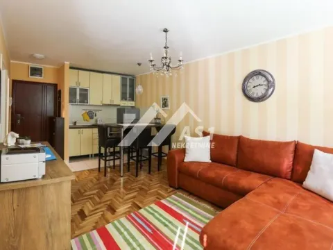 Izdavanje, jednosoban stan, 38m², Grbavica, Novi Sad Sve Podlokacije - image 3