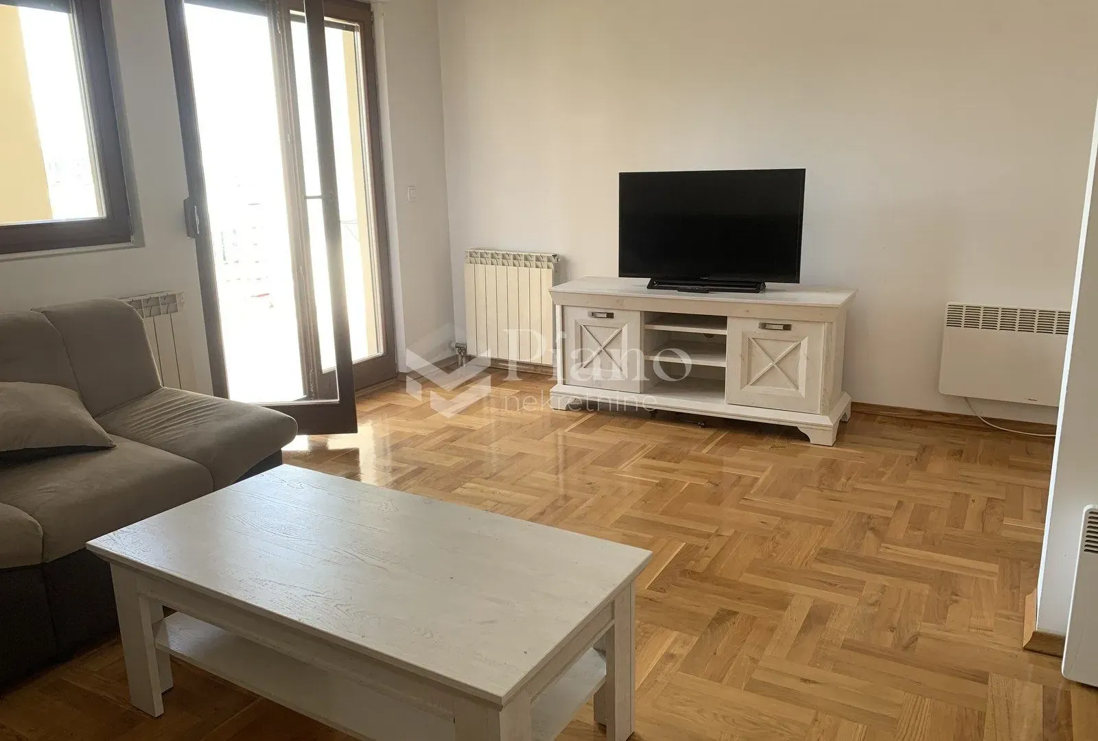 Rent, two bedroom apartment, 85m², Stari Aerodrom, Podgorica