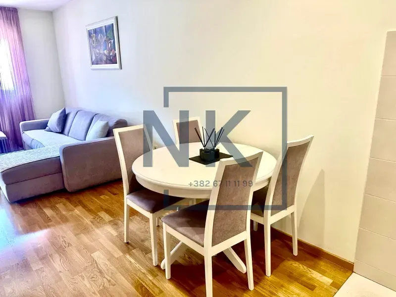 Izdavanje, jednosoban stan, 43m², City Kej, Podgorica