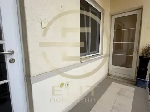 Prodaja, stan, 112m², Centar, Novi Sad - image 24