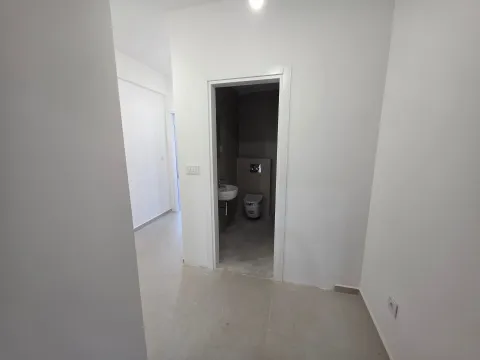 Sale, one bedroom apartment, 46m², Momišići, Podgorica - image 17