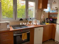 Izdavanje, trosoban stan, 70m², Kalenić Pijaca, Vračar Sve Podlokacije - image 4