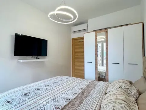 Izdavanje, jednosoban stan, 47m², New City, Podgorica - image 6