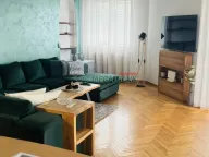 Izdavanje, četvorosoban stan, 130m², Centar, Novi Sad - image 4