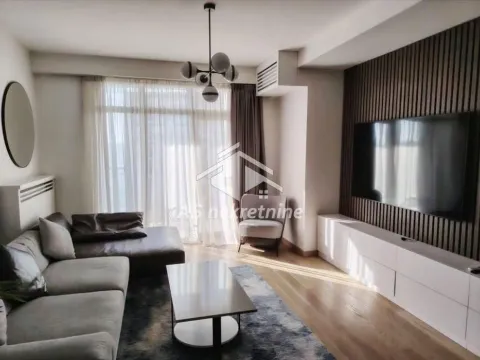 Izdavanje, trosoban stan, 82m², Savski Venac, Beograd - image 2