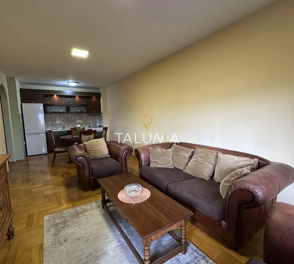 Prodaja, jednosoban stan, 50m², Stari Aerodrom, Podgorica
