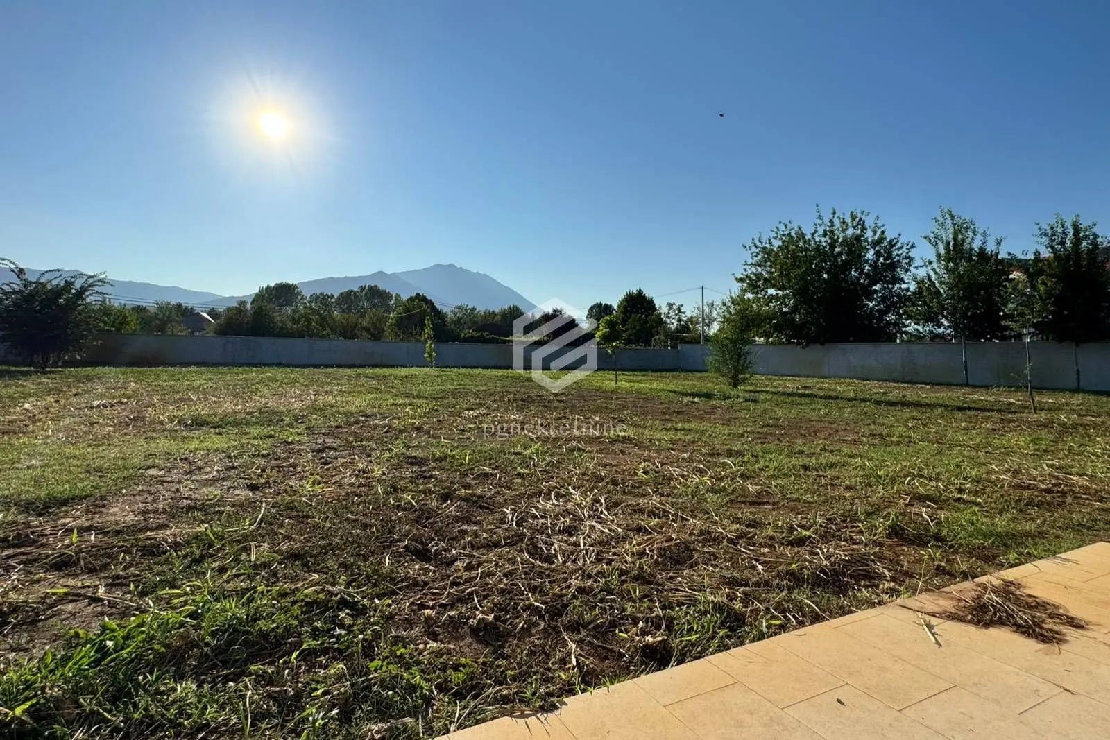 Izdavanje, kuća, 295m², Begovina, Danilovgrad