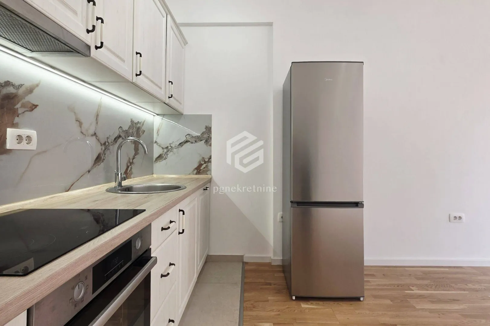 Rent, two bedroom apartment, 64m², Stari Aerodrom, Podgorica