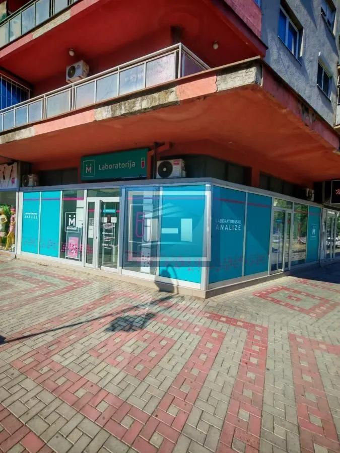 Izdavanje, poslovni prostor, 93m², Centar, Paraćin