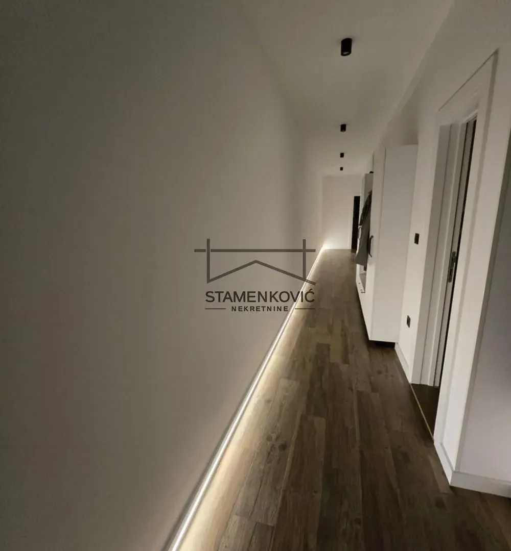 Prodaja, četvorosoban stan, 88m², Veternička rampa, Novi Sad Sve Podlokacije