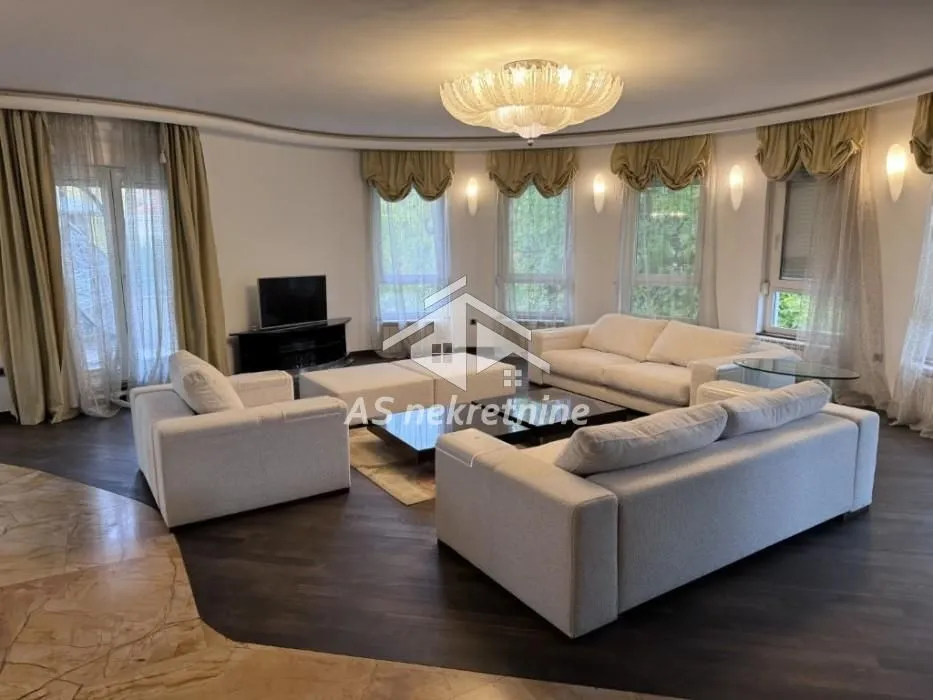 Izdavanje, stan, 220m², Savski Venac, Beograd