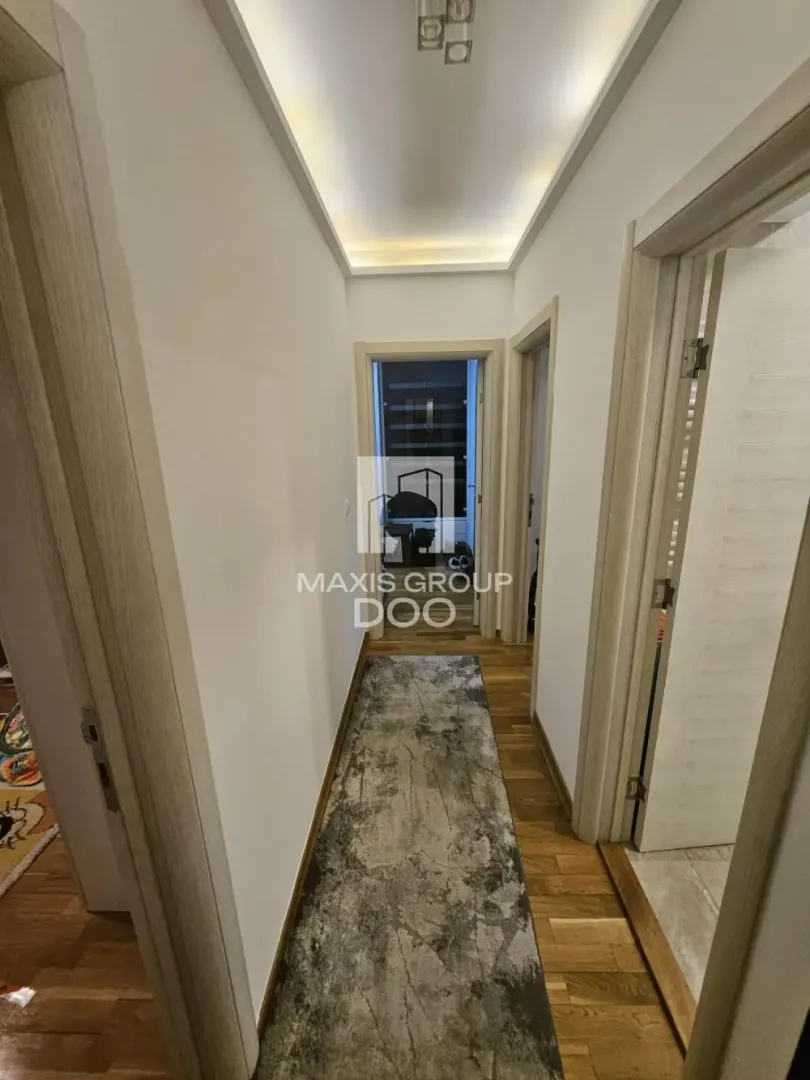 Izdavanje, četvorosoban stan, 127m², Crveni Krst, Beograd