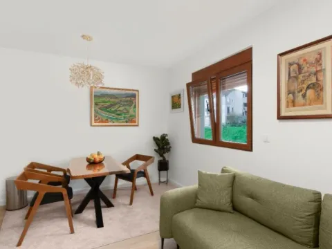 Izdavanje, jednosoban stan, 32m², Dobrota, Kotor - image 8