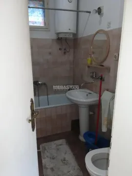 Prodaja, kuća, 181m², Zemun Gornji Grad, Zemun Sve Podlokacije - image 8