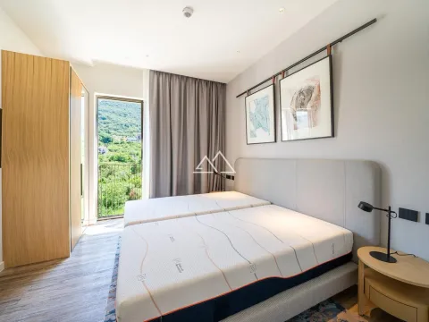 Prodaja, dvosoban stan, 91m², Centar, Tivat - image 13