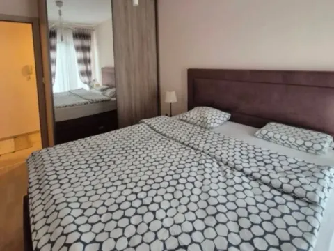 Izdavanje, jednosoban stan, 55m², City Kvart, Podgorica - image 8