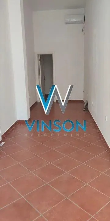 Prodaja, poslovni prostor, 17m², Centar, Novi Sad