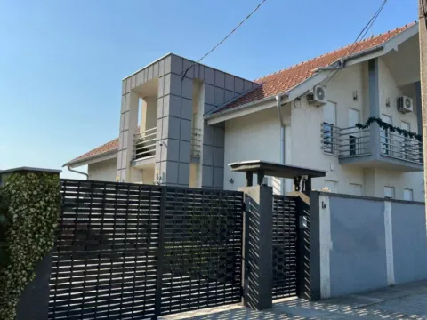 Prodaja, kuća, 342m², Stari Banovci, Stara Pazova - image 9