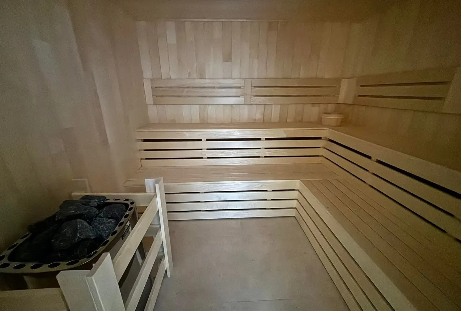 Prodaja, dvosoban stan, 64m², Sutomore, Bar