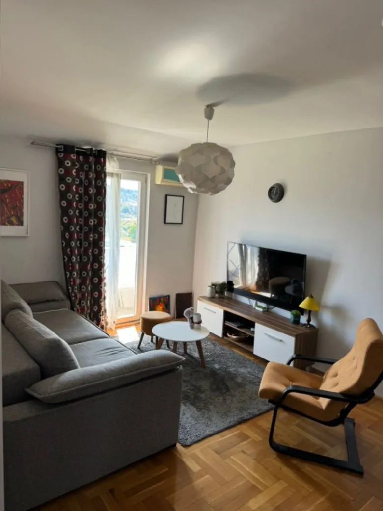 Izdavanje, jednosoban stan, 41m², City Kvart, Podgorica