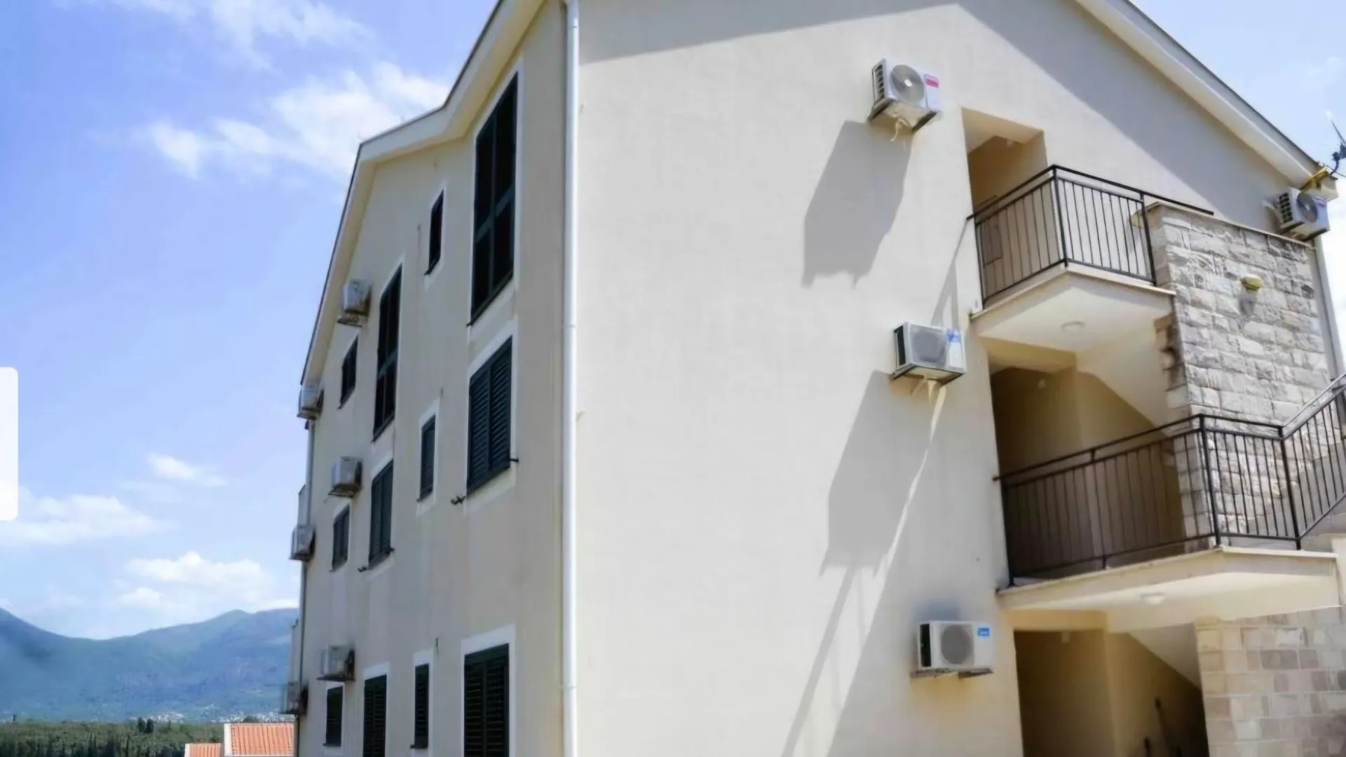 Prodaja, dvosoban stan, 74m², Đuraševići, Tivat
