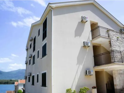 Prodaja, dvosoban stan, 74m², Đuraševići, Tivat - image 2