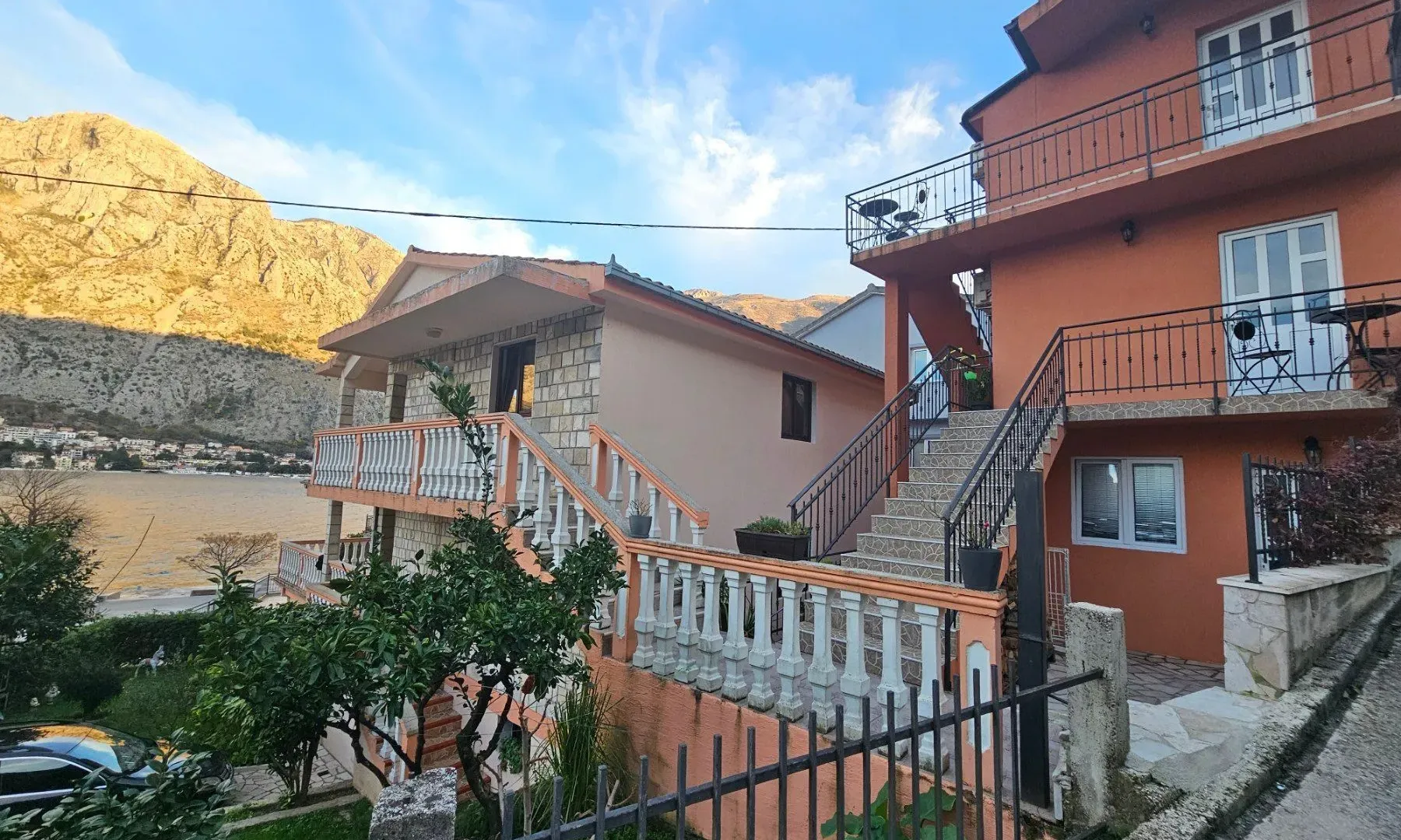 Prodaja, kuća, 423m², Muo, Kotor