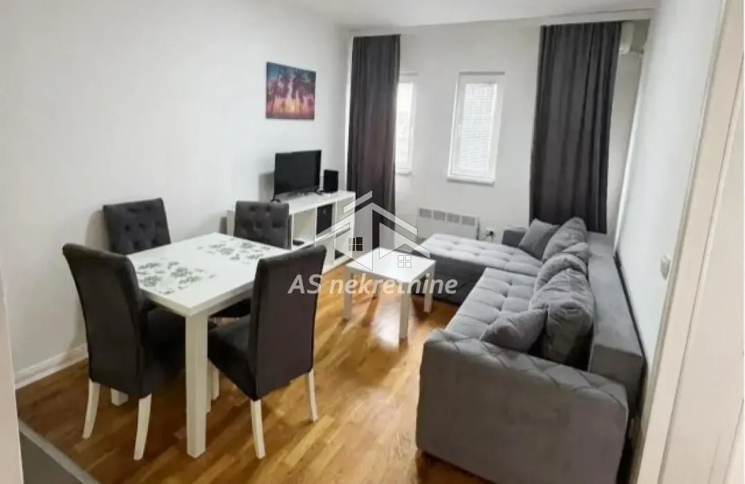 Izdavanje, trosoban stan, 54m², Trošarina, Voždovac Sve Podlokacije