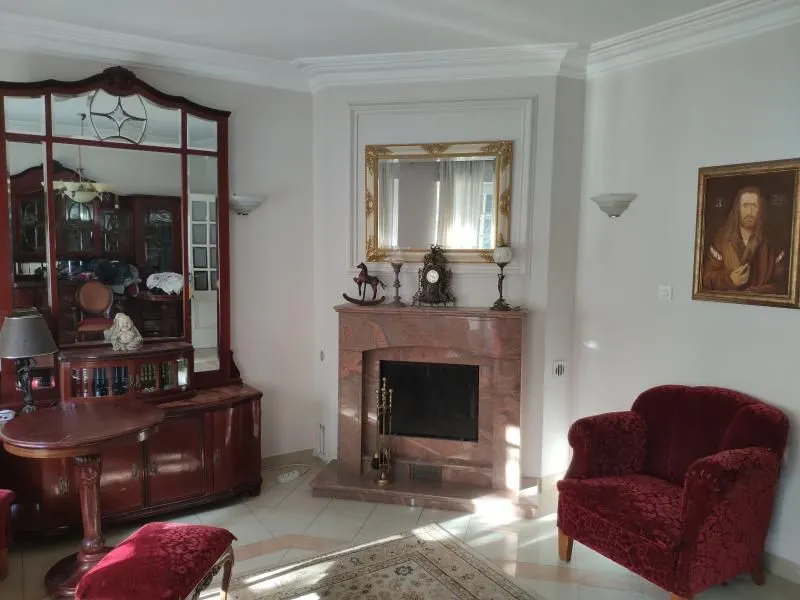 Izdavanje, kuća, 450m², Savski Venac, Beograd