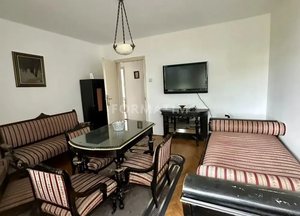 Izdavanje, dvosoban stan, 64m², Vračar Sve Podlokacije, Beograd