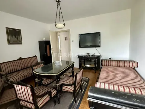 Stan in Vračar Sve Podlokacije